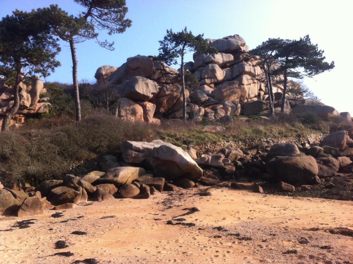 Trestraou, Cote De Granit Rose, Studio Vue Mer, Rez-De-Chaussee Perros-Guirec Esterno foto